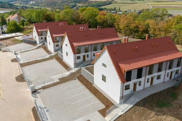 3 bedroom with open-plan kitchen flat for sale, 106 m², Mořina 3 bedroom with open-plan kitchen flat for sale, 106 m², Mořina