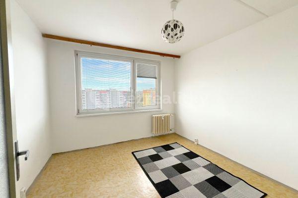 2 bedroom with open-plan kitchen flat to rent, 65 m², Praha