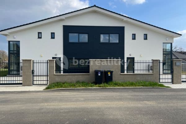 house for sale, 410 m², K Vrchánovu, Sulice