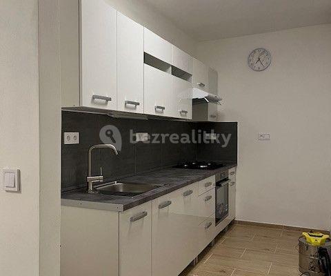 2 bedroom with open-plan kitchen flat to rent, 64 m², B. Němcové, Polička