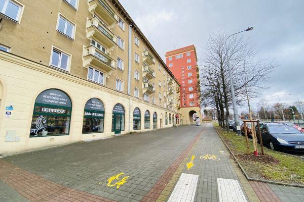 2 bedroom with open-plan kitchen flat to rent, 76 m², Opavská, 