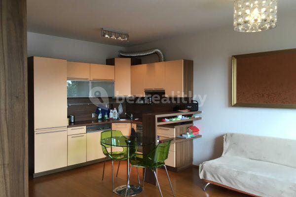 1 bedroom with open-plan kitchen flat to rent, 58 m², V Zahradách, Hlavní město Praha