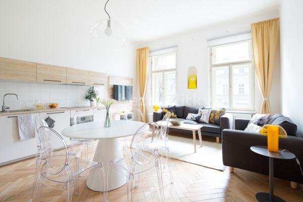 3 bedroom flat to rent, 120 m², Francouzská, Prague, Prague