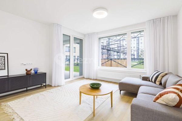 3 bedroom with open-plan kitchen flat to rent, 110 m², U Pergamenky, 