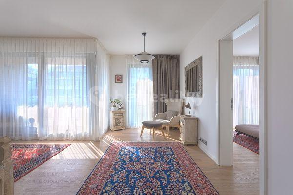 1 bedroom with open-plan kitchen flat for sale, 58 m², Menclova, Prague, Prague