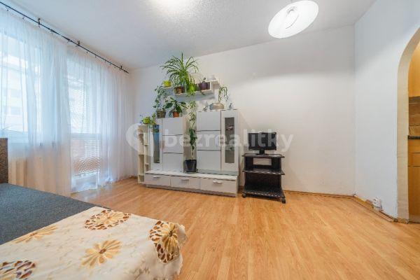 3 bedroom with open-plan kitchen flat for sale, 84 m², Brichtova, 