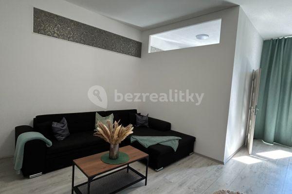 3 bedroom flat to rent, 73 m², Štefánikova, Brno