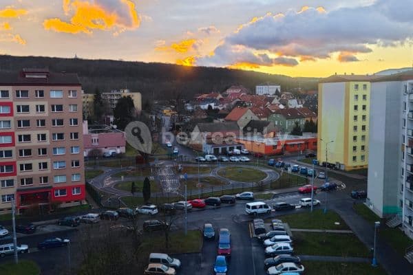 4 bedroom flat to rent, 76 m², Pod hvězdárnou, Teplice 4 bedroom flat to rent, 76 m², Pod hvězdárnou, Teplice