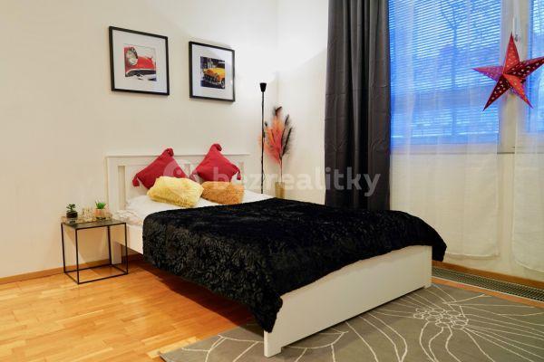 1 bedroom flat to rent, 29 m², Korunní, Praha