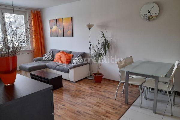 2 bedroom with open-plan kitchen flat to rent, 65 m², Mikulova, Hlavní město Praha