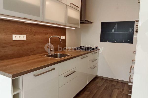 2 bedroom with open-plan kitchen flat to rent, 65 m², Tererova, Praha