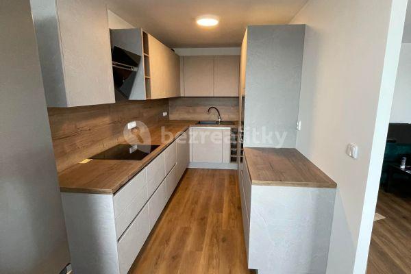 2 bedroom with open-plan kitchen flat for sale, 81 m², Borovanského, Praha