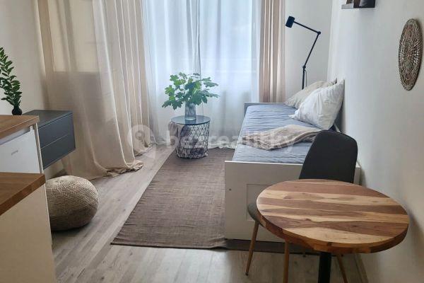 Studio flat to rent, 20 m², Prosecká, Prague, Prague