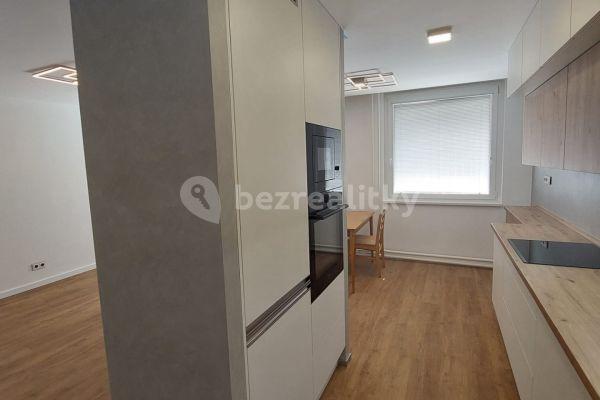 2 bedroom with open-plan kitchen flat to rent, 75 m², Livornská, Praha