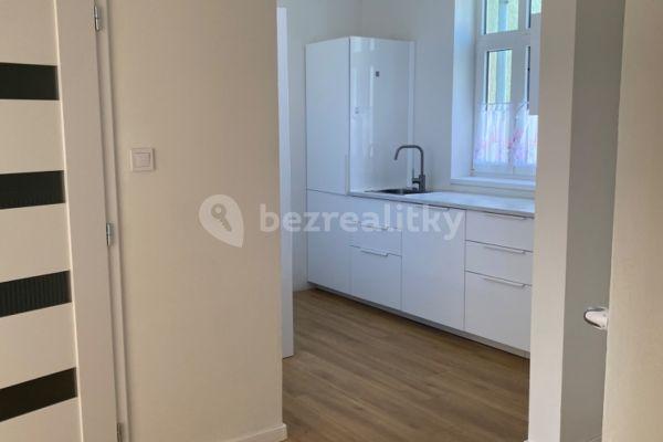 3 bedroom flat to rent, 67 m², Závodu míru, Karlovy Vary