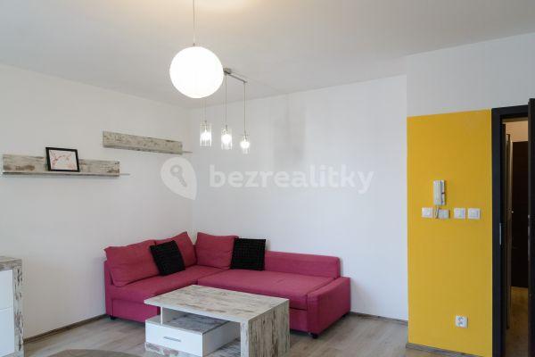 Small studio flat for sale, 31 m², Kvetná, Rovinka