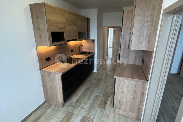 3 bedroom flat to rent, 71 m², Schulhoffova, Hlavní město Praha