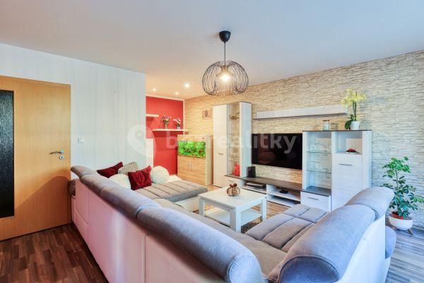 4 bedroom flat for sale, 102 m², 