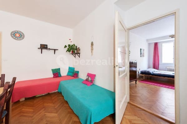 3 bedroom flat to rent, 86 m², Vrázova, Praha