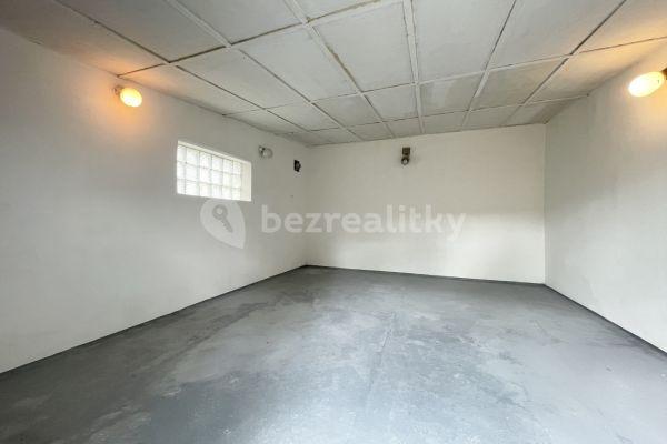 garage for sale, 27 m², U Unionu, 