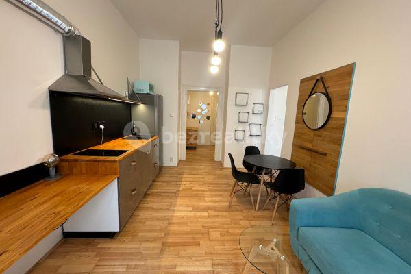 1 bedroom with open-plan kitchen flat to rent, 40 m², Radhošťská, Praha