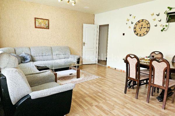 3 bedroom flat for sale, 68 m², Písečná, 