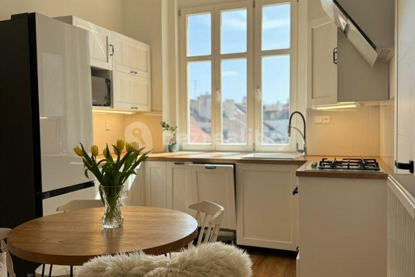 1 bedroom with open-plan kitchen flat for sale, 57 m², Bulharská, Hlavní město Praha