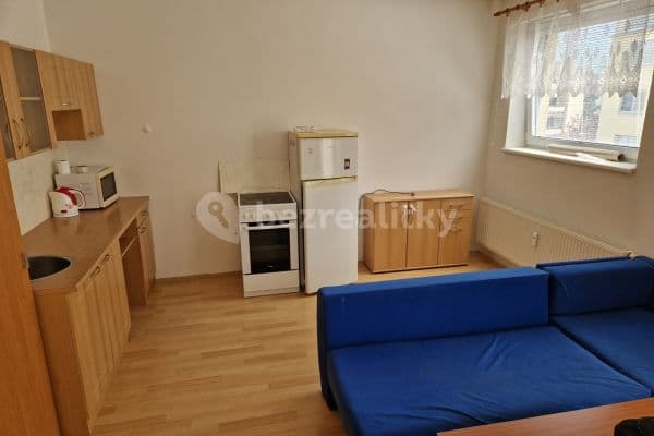 Studio flat to rent, 30 m², Jozefa Gabčíka, Pardubice Studio flat to rent, 30 m², Jozefa Gabčíka, Pardubice