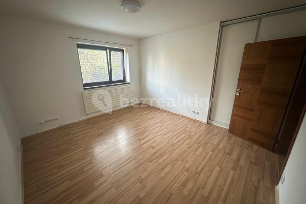 2 bedroom with open-plan kitchen flat to rent, 80 m², Na rovinách, Praha