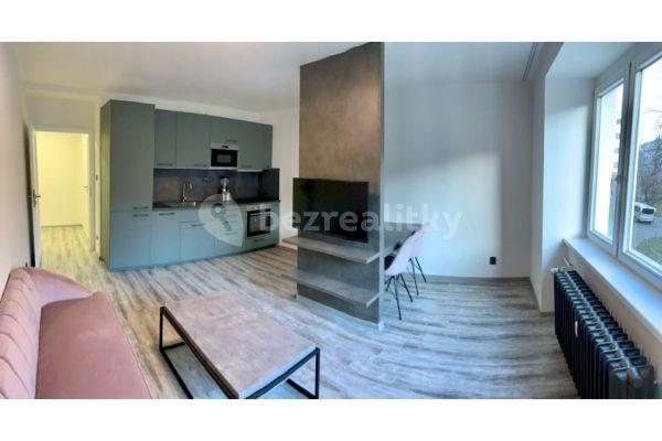 2 bedroom with open-plan kitchen flat for sale, 64 m², Plzeňská, Praha