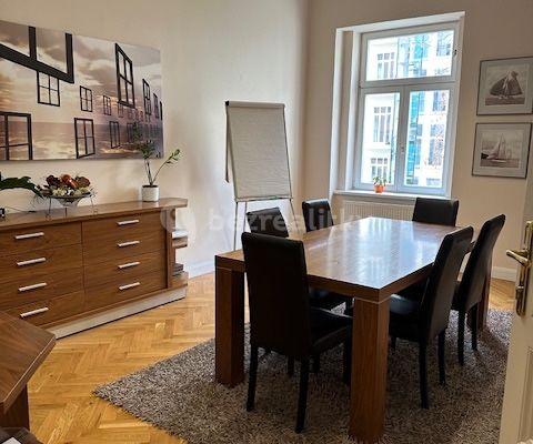 office to rent, 48 m², Vinohradská, Praha