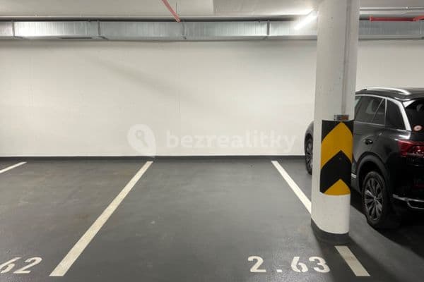 garage to rent, 14 m², Oktábcových, Praha garage to rent, 14 m², Oktábcových, Praha