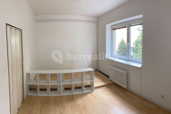 Studio flat for sale, 31 m², Tovární, Beroun