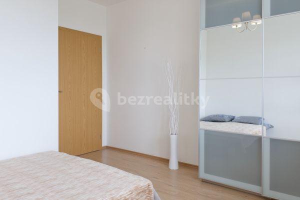 2 bedroom with open-plan kitchen flat for sale, 91 m², Březenská, Praha