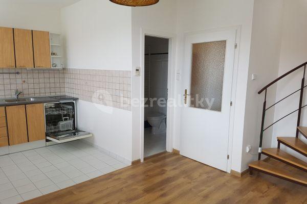 2 bedroom with open-plan kitchen flat to rent, 57 m², Masarykova, Roztoky