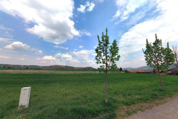 plot for sale, 820 m², Lety