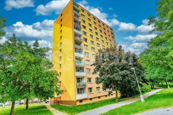3 bedroom flat for sale, 62 m², Holešická, Chomutov, Ústecký Region