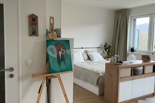 1 bedroom with open-plan kitchen flat to rent, 50 m², Šífařská, Hlavní město Praha 1 bedroom with open-plan kitchen flat to rent, 50 m², Šífařská, Hlavní město Praha