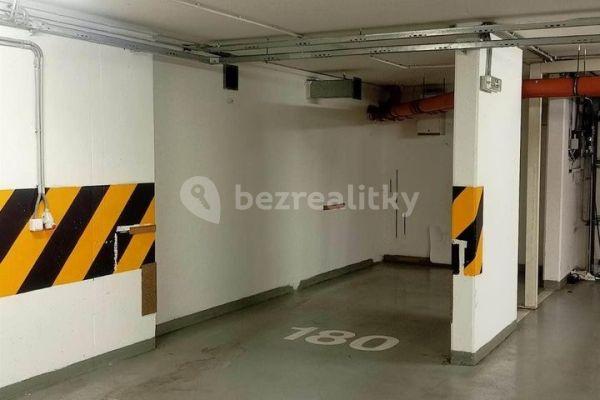 garage to rent, 24 m², Názovská, Prague, Prague