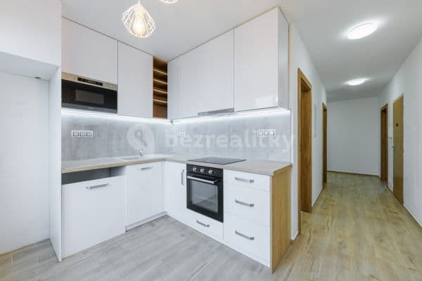3 bedroom flat for sale, 75 m², Švabinského, Sokolov, Karlovarský Region
