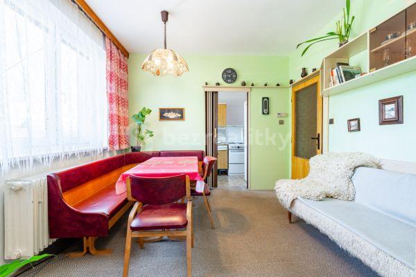 3 bedroom flat for sale, 75 m², Husova, 