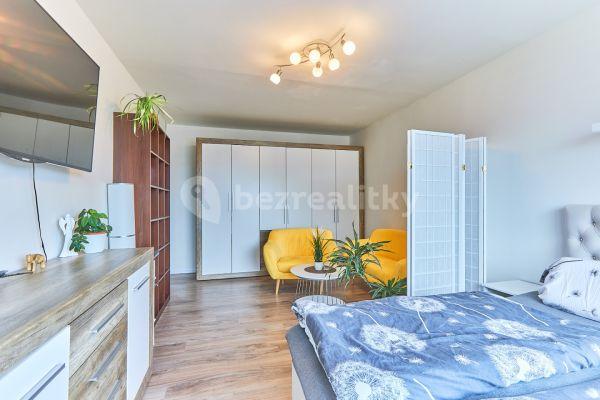 3 bedroom flat for sale, 63 m², nábřeží 1. máje, 