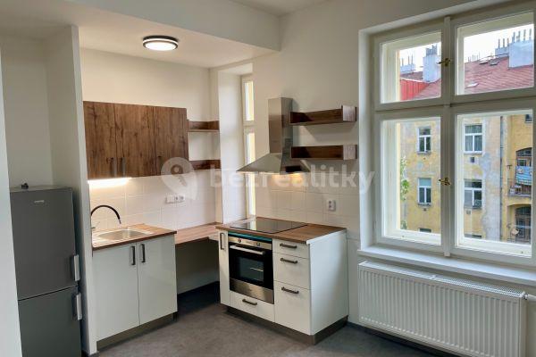 1 bedroom with open-plan kitchen flat to rent, 52 m², Kamenická, Hlavní město Praha