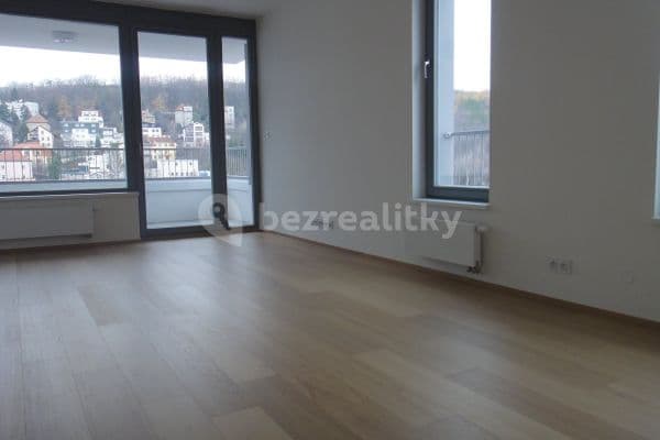 3 bedroom with open-plan kitchen flat to rent, 99 m², Walterovo náměstí, 