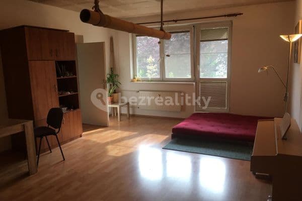 1 bedroom with open-plan kitchen flat to rent, 58 m², Zapletalova, Ostrava