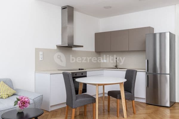 3 bedroom with open-plan kitchen flat for sale, 113 m², Legerova, 