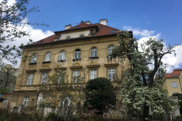 2 bedroom flat to rent, 71 m², Slovenská, Praha