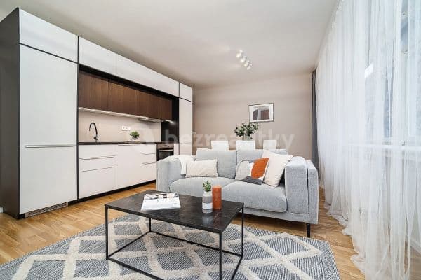2 bedroom with open-plan kitchen flat for sale, 84 m², Košická, Praha