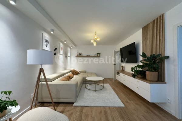 3 bedroom flat for sale, 82 m², Arbesova, Kladno