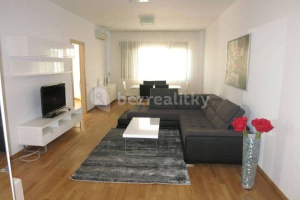2 bedroom flat to rent, 72 m², Vodní, Brno, Jihomoravský Region
